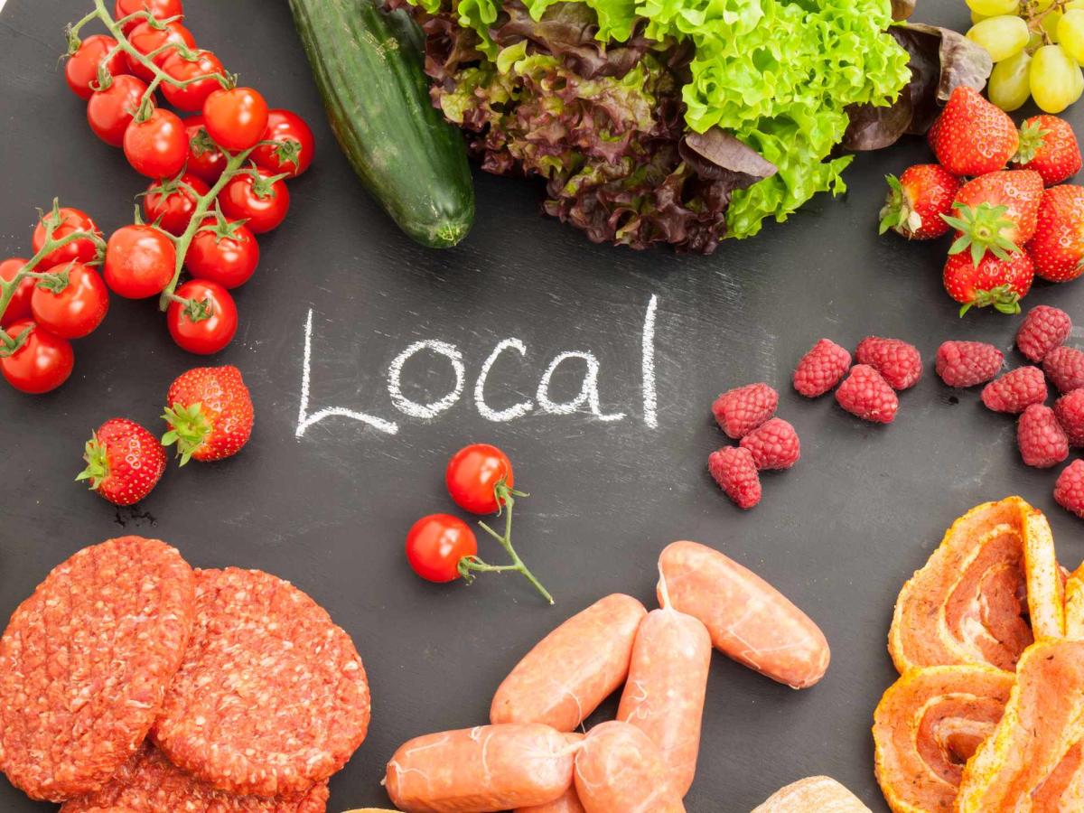 Cuisine traditionnelle à base d'ingrédients locaux et de saison